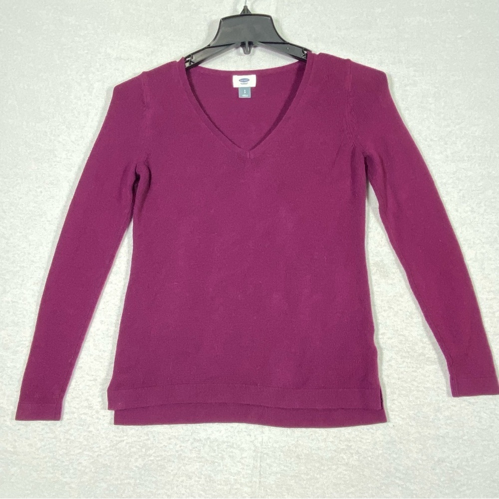 Old Navy Sweater Women's S Plum V-Neck Long Sleeve Ribbed Hem Casual Cozy Warm